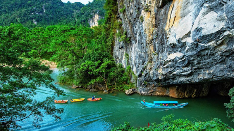 Quảng Bình - Đồng Hới - Động Phong Nha - Động Thiên Đường - 1 Ngày